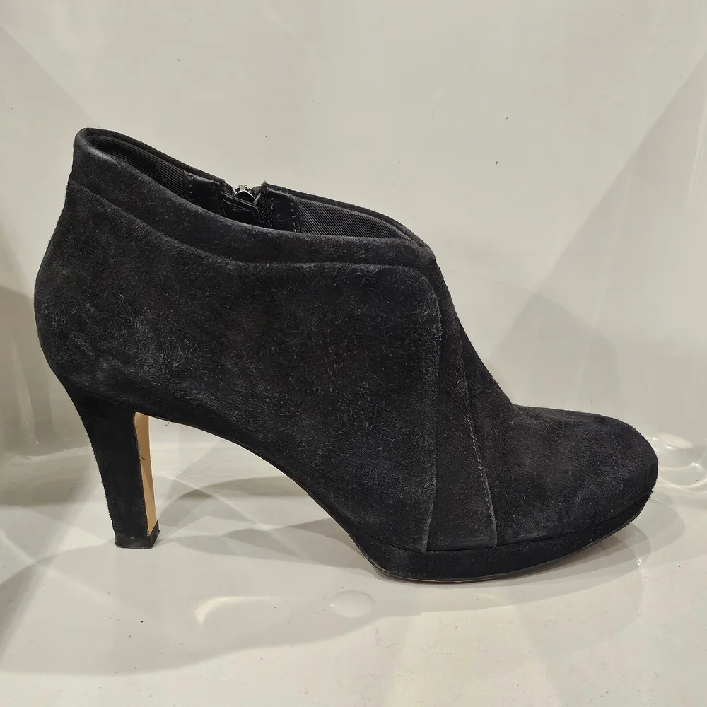 CLARKS Artisan Elegant Black Suede Ankle Booties
